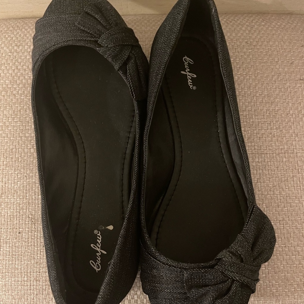 Flats - Picture 2 of 4